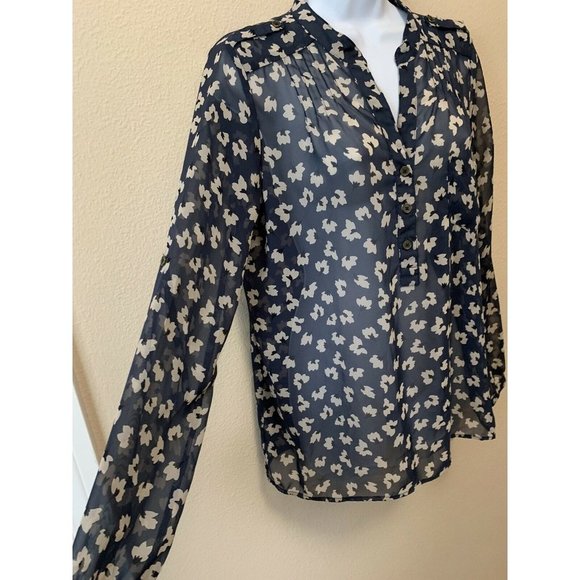 Alice Blue STITCH FIX Women's Sz M Blue Sheer Floral Roll Tab Long Sleev… - Picture 1 of 9